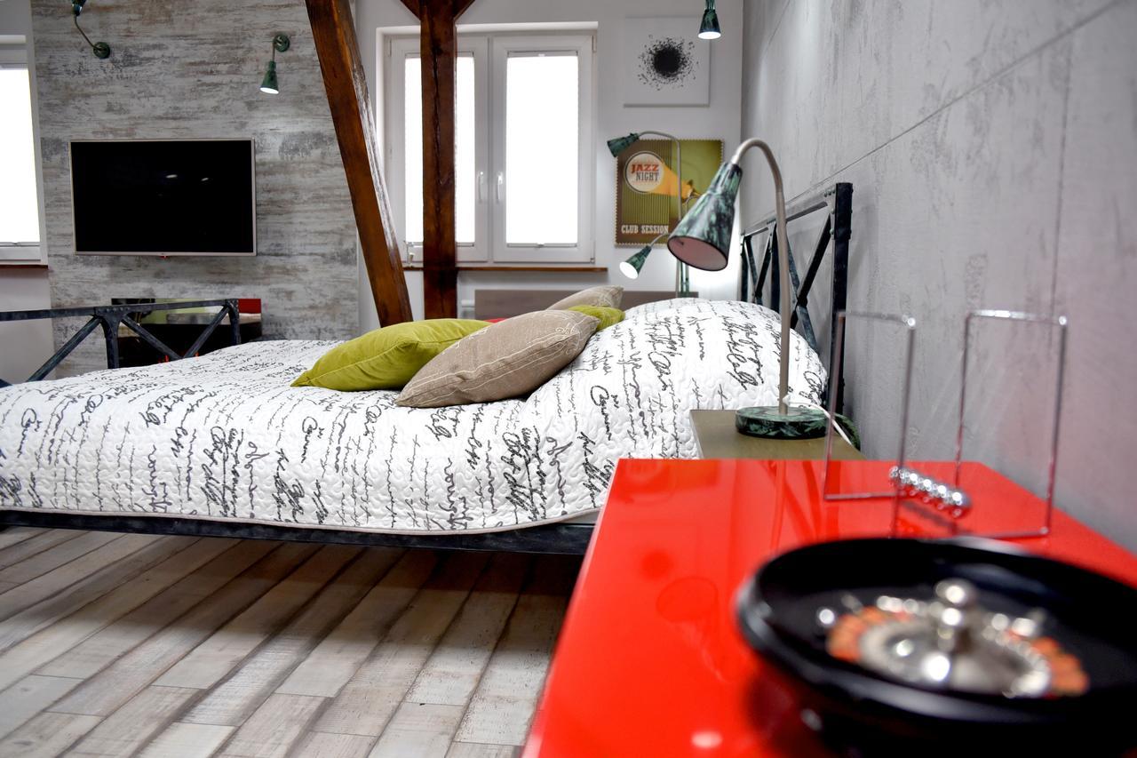 In The Attic Unikatowe Apartmenty By Stayly Щецин Экстерьер фото