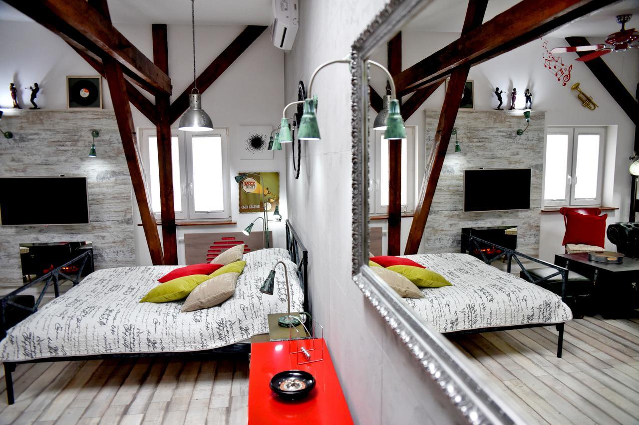 In The Attic Unikatowe Apartmenty By Stayly Щецин Экстерьер фото