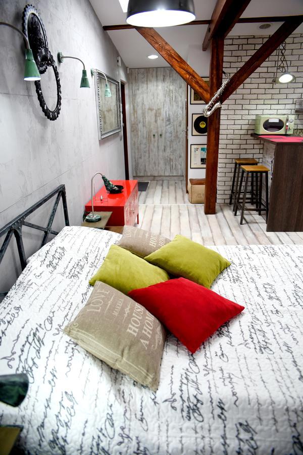 In The Attic Unikatowe Apartmenty By Stayly Щецин Экстерьер фото